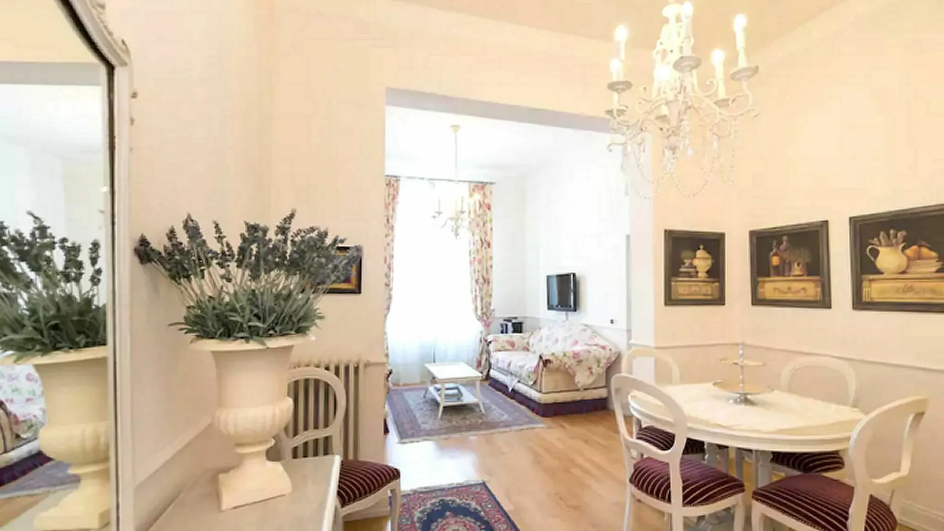 Apartments In Pistoia