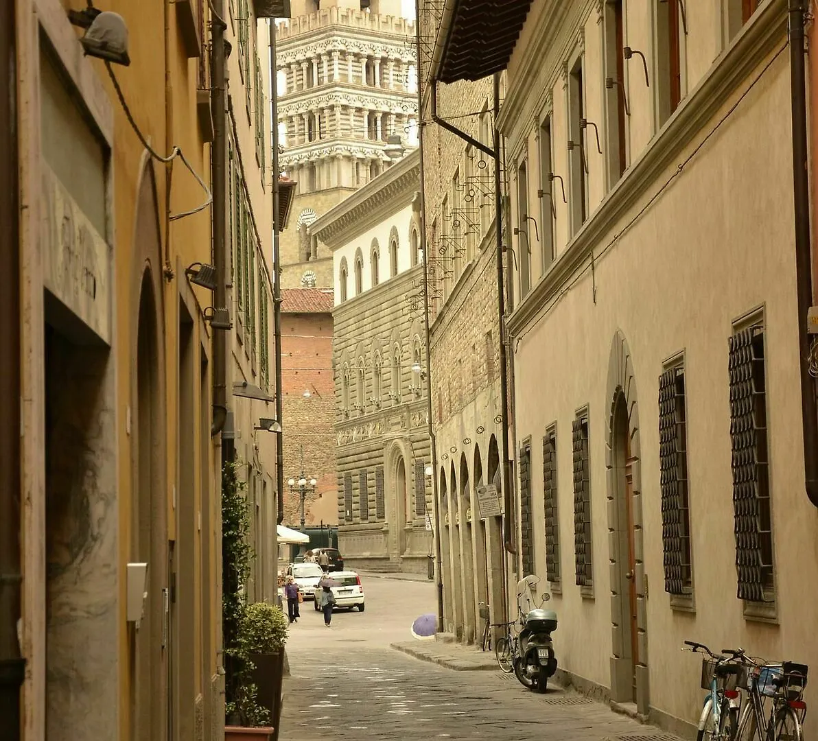 Apartments In Pistoia 0*,